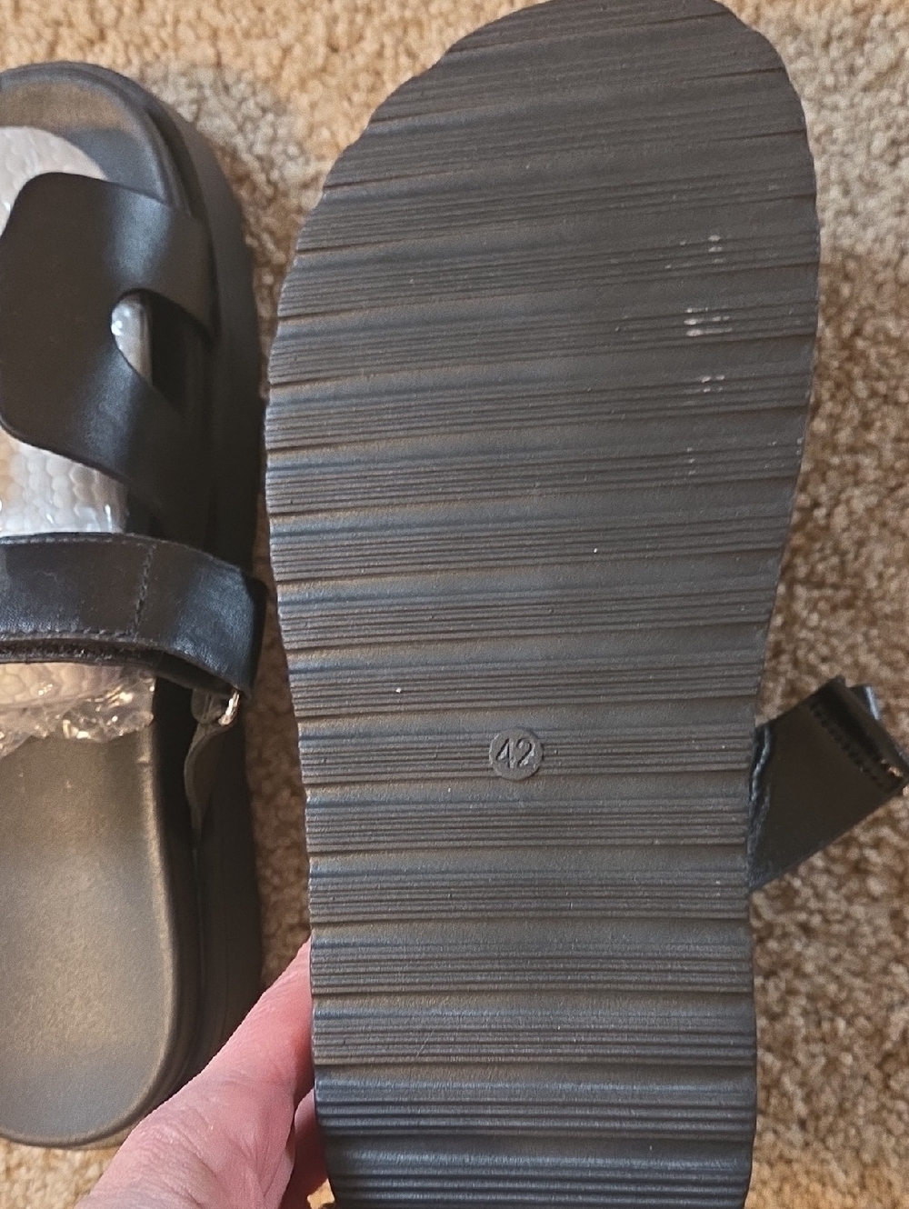 Amazon Sandals - Picture 2 of 4